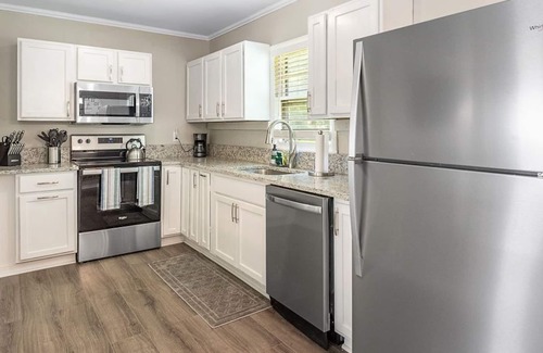 Grand Bay Casa | Charming Grand Bay Cottage