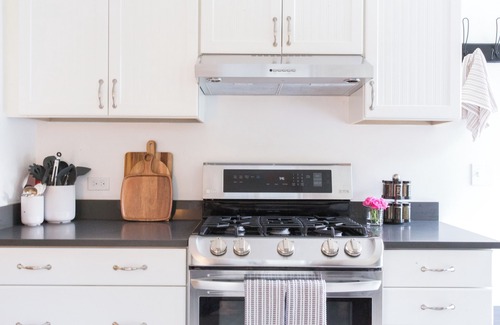 Phinney Ridge Casa | Charming Green Lake Bungalow with family Zoo passes!