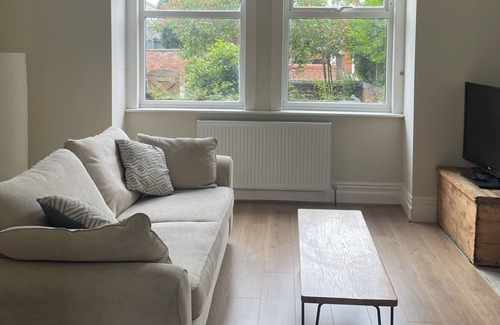 Hoylake Apartamento | Charming Ground Floor Apartment in Hoylake