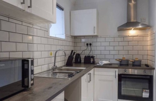 Honley Apartamento | Charming Ground-Floor Flat