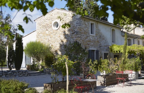 Sarrians Casa | casa de huéspedes situada en el campo con un gran jardín y una gran piscina