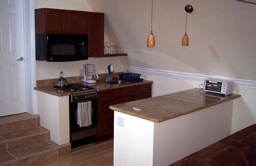 Studio City Casa | Encanto Casa con Loft Disponible