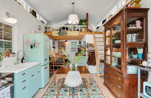 North Chesterfield Cabaña | Charming Guesthouse at Historic Bon Air Estate with WiFi, AC