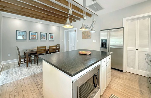 Lewes Casa | Charming Guesthouse In The Center of Historic Downtown Lewes