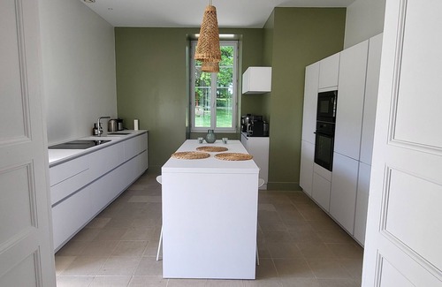 Auriac-sur-Vendinelle Casa | Encantadora casa / edificio anexo / piscina protegida