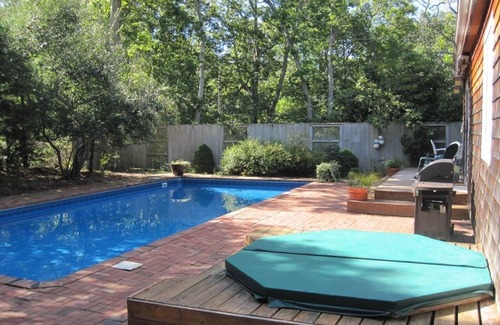 Northwest Harbor Cabaña | Charming Hamptons Cape Cod - Pool, Hot Tub, Close to Harbor/Bay Beaches