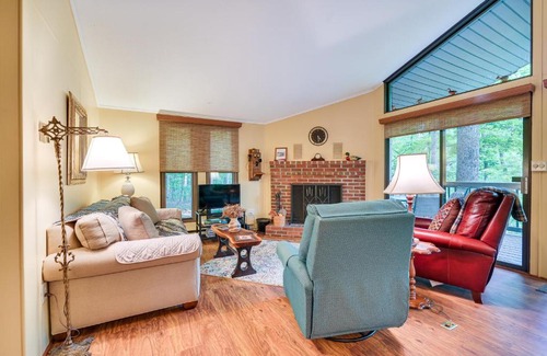The Woods Casa | Charming Hedgesville Retreat with Deck and Fireplace!