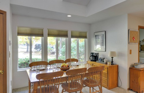 Hidden Valley Casa | Charming Hidden Valley Resort Home: Walk to Slopes