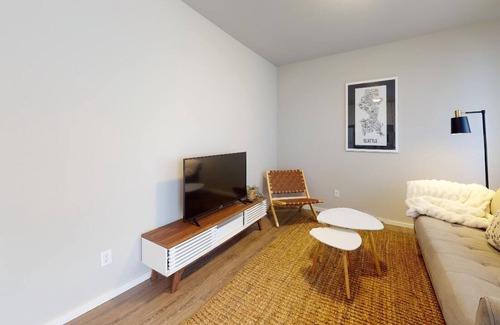 Snohomish Casa | Charming Hideaway - Cvrd Parkng, Close to DT Snohomish.