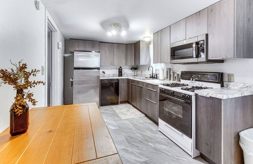 Hillsboro Casa | Charming Hillsboro Home < 1 Mi to Downtown!