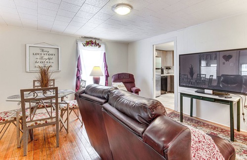 Hillsboro Casa | Charming Hillsboro Home < 1 Mi to Downtown!