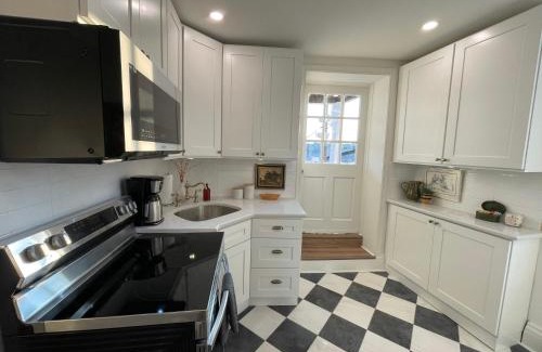 Manayunk Apartamento | Charming Hillside Retreat in the Heart of Manayunk
