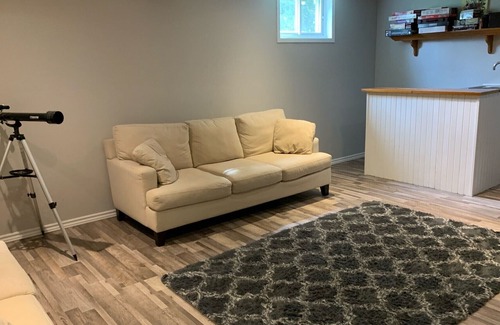 Meaford Cabaña | Charming hilltop lake view cottage mins from beach