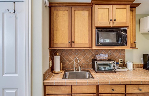 Rockport Casa | Charming Historic Beach Treehouse – Walk to the Shore & Local Dining!