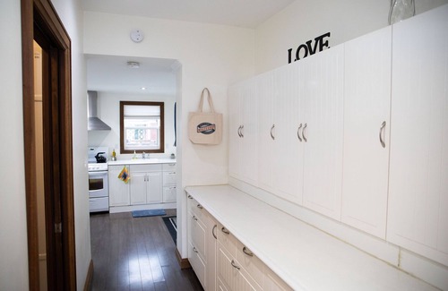 North Bay Casa | Charming historic home w/ parking, walk to downtown, waterfront, shops & more.