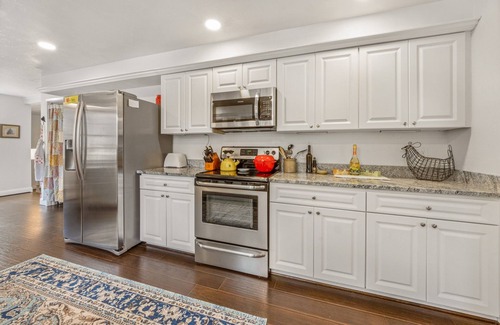 River District Casa | Charming Historic River District Cottage