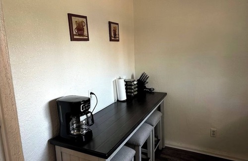 El Paso Cabaña | Charming HIstorical cottage in amazing El Paso