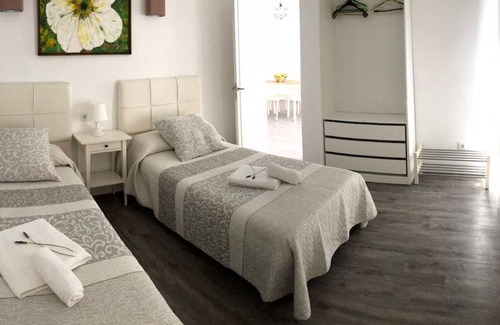 Cala San Vicente Apartamento | Encantador apartamento "Can Inma By Modesto B" cerca de la playa con Wi-Fi y aire acondicionado; aparcamiento disponible, se admiten mascotas