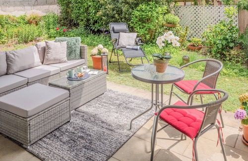 Gaienhofen Apartamento | Charming holiday flat with garden 2 minutes from the lake