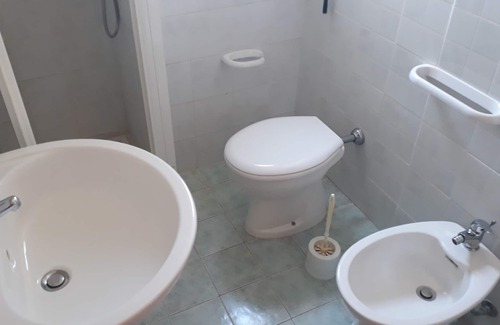 San Foca Apartamento | Casa vacacional con dos balcones, para seis personas y cerca del mar de San Foca
