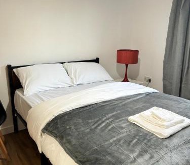 Ellemford Apartamento | Charming home away from home!