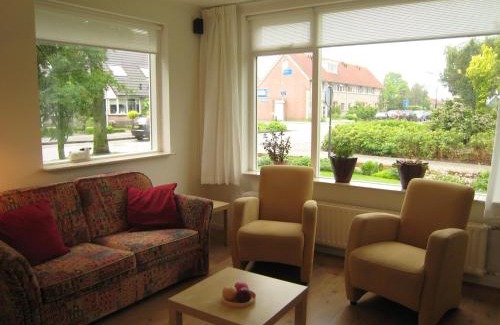 West-Graftdijk Casa | Charming Home by the Lake