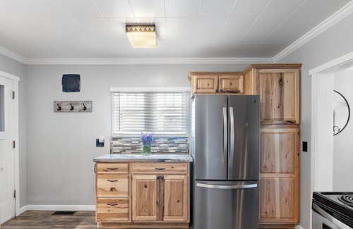 Wallace Casa | Charming Home Close to Downtown with Hot Tub and Mountain Views