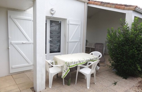 La Faute-sur-Mer Casa | Casa con Piscina Privada y Encanto Vendeano, cerca de la Playa