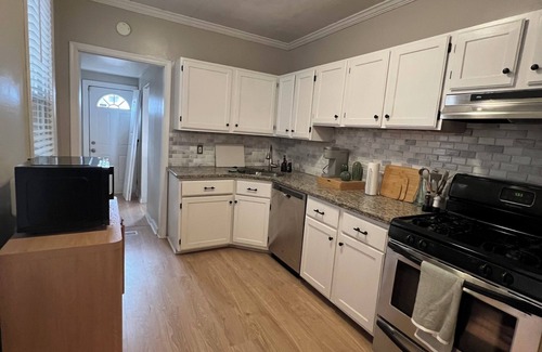 South Baltimore Casa | Charming Home in Federal Hill