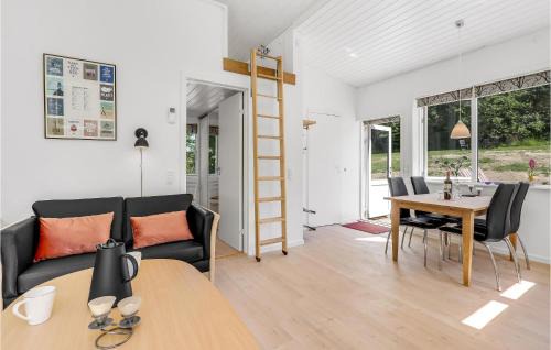 Østermarie Casa | Charming Home In Østermarie With 2 Bedrooms And Wifi