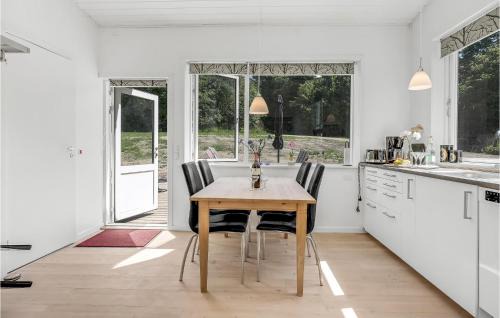 Østermarie Casa | Charming Home In Østermarie With 2 Bedrooms And Wifi