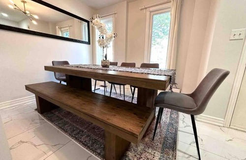 Bayview Glen Casa | Charming Home in Prime Location North of Toronto