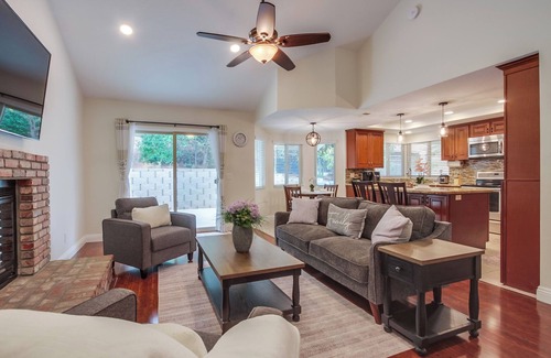 Country Club Casa | Charming Home in sunny San Diego, Newly Renovated!
