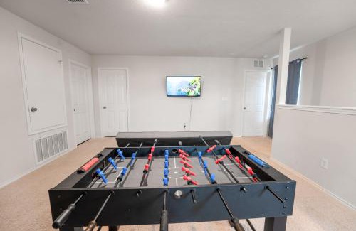 San Antonio Casa | Charming Home - Mins from SeaWorld & The Alamo