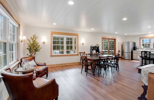 Boone Cabina | Charming Home near Great Attractions