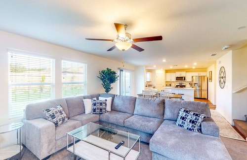 Visalia Casa | Charming home near National Forest & Lake