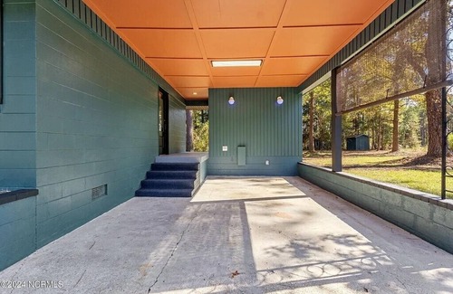 Burgaw Casa | Charming Home on 1 Acre – Close to Shopping and Dining