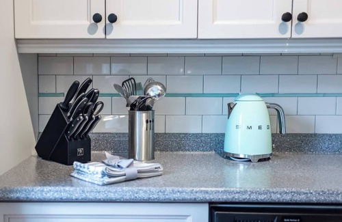 Waterford Valley Casa | Charming Home on the West Side of Downtown