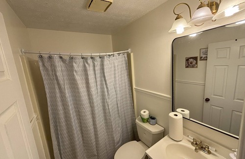 Collinsville Casa | Charming Home Tucked Away and Near Major Restaurants and Stores