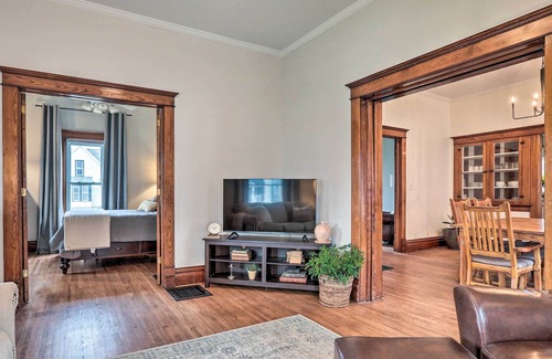 Waverly Casa | Charming Home w/ Porch Near Wartburg College!