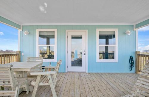 Gilchrist Casa | Charming home with fantastic view