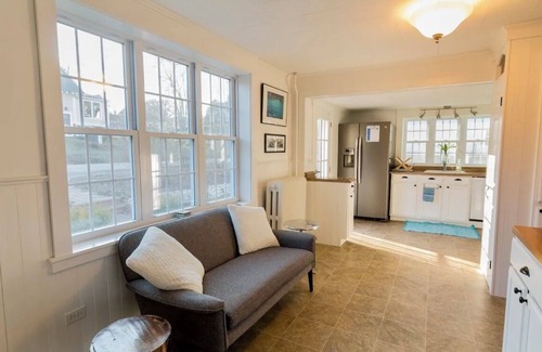 Waldo County Casa | Charming Home Walk Downtown/Waterfront