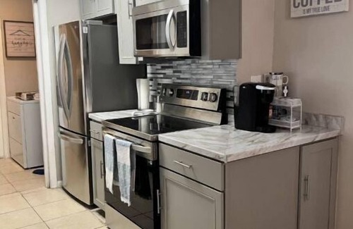 Richmond Heights Casa | Charming Home With Comfortable Bedrooms And All The Comforts Of Home!