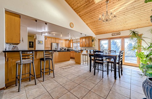Fortuna Casa | Charming home with game room, full kitchen, washer/dryer, & patio - dog-friendly