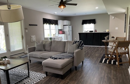 Prospect Casa | Charming home with hot tub, patio & lush green backyard