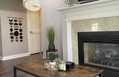Prospect Casa | Charming home with hot tub, patio & lush green backyard