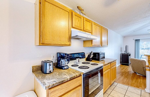 Tropic Casa | Charming home with private pool & lanai - centrally located
