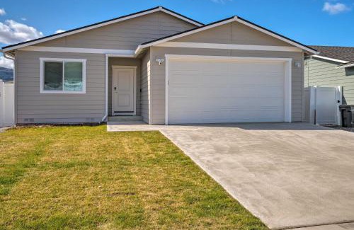 East Wenatchee Casa | Charming Home with Mtn and Columbia River Views!