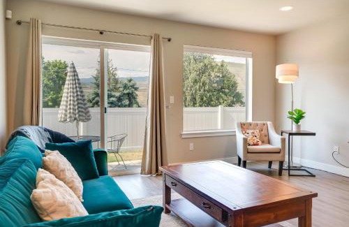 East Wenatchee Casa | Charming Home with Mtn and Columbia River Views!