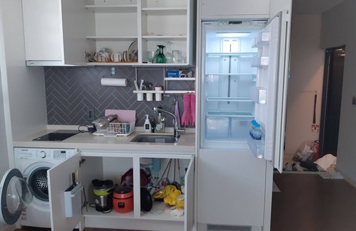 Sokcho Apartamento | Charming hotel suite in marvelous Sokcho-si with WiFi